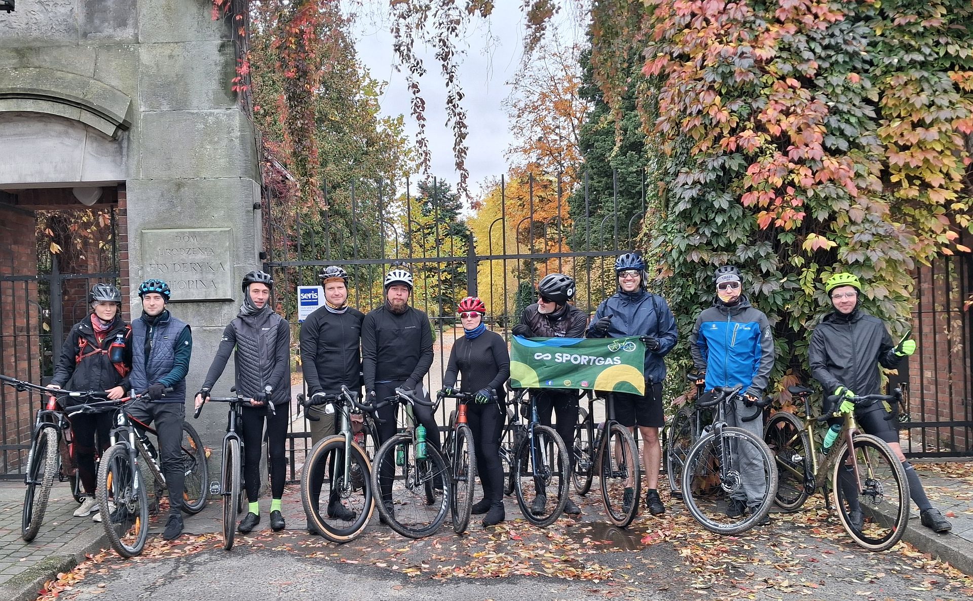 W jesiennej scenerii do Chopina